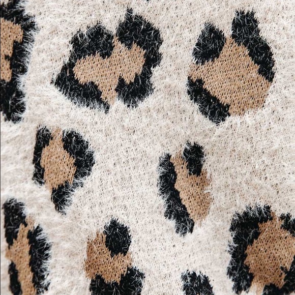 SOLD OUT Leopard Fuzzy Oversized Cardigan Knit Sweater - Picture 7 of 7